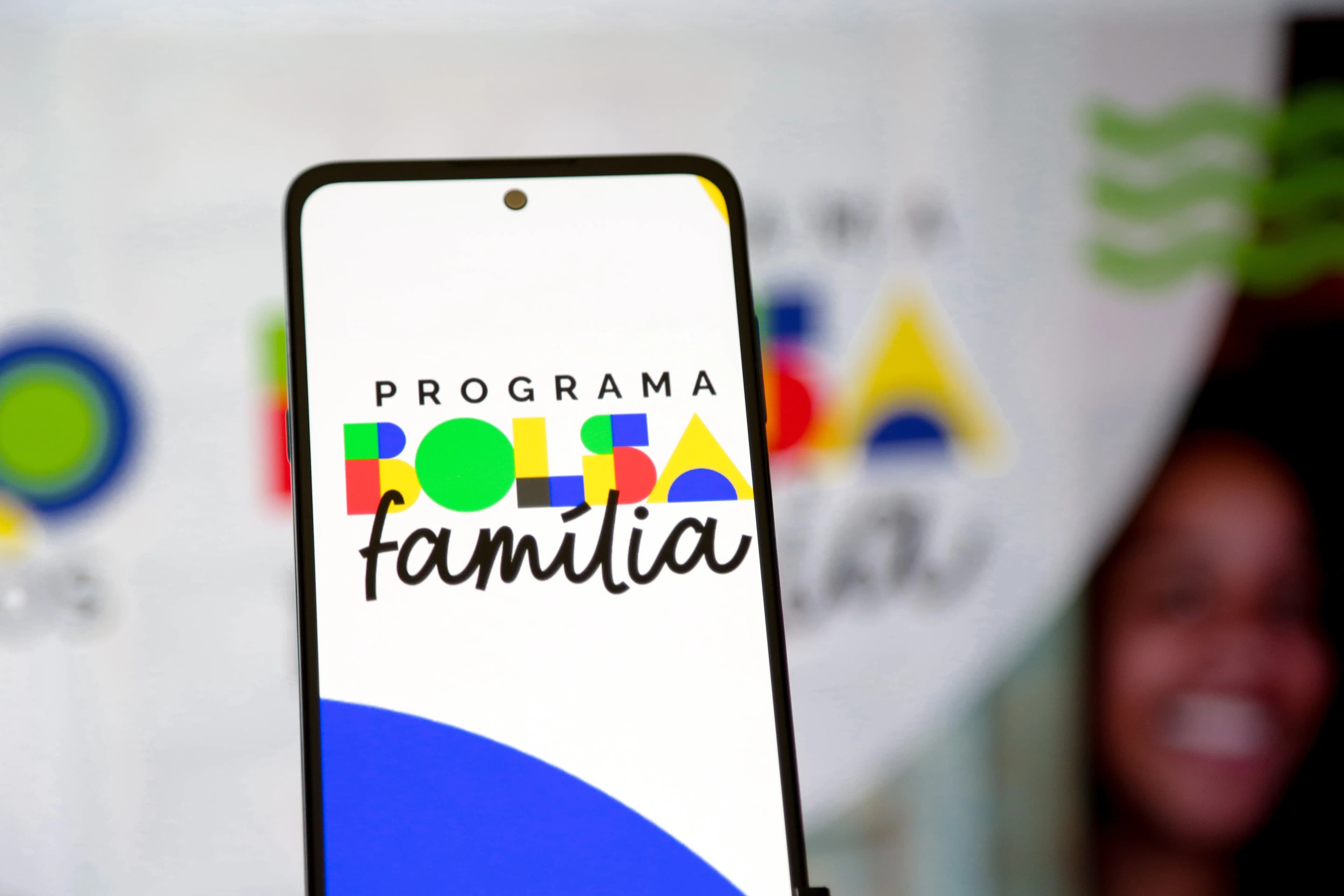 Aumento do Bolsa Família: impactos nas contas de condomínios populares e na gestão do síndico